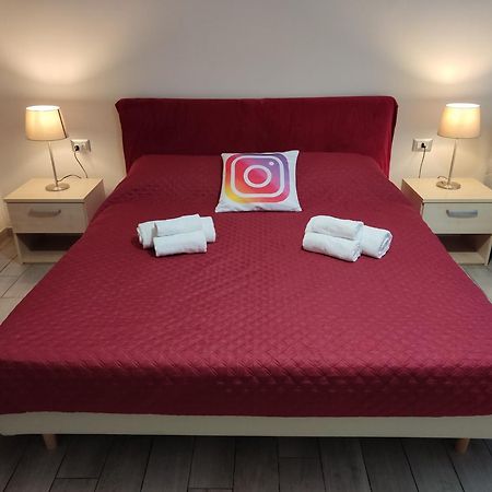 Guest House Web Room Pisa Bagian luar foto