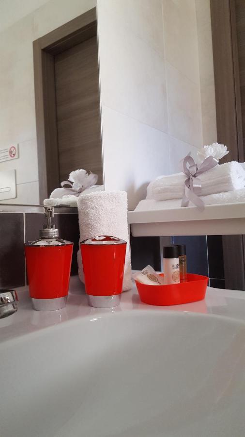 Guest House Web Room Pisa Bagian luar foto
