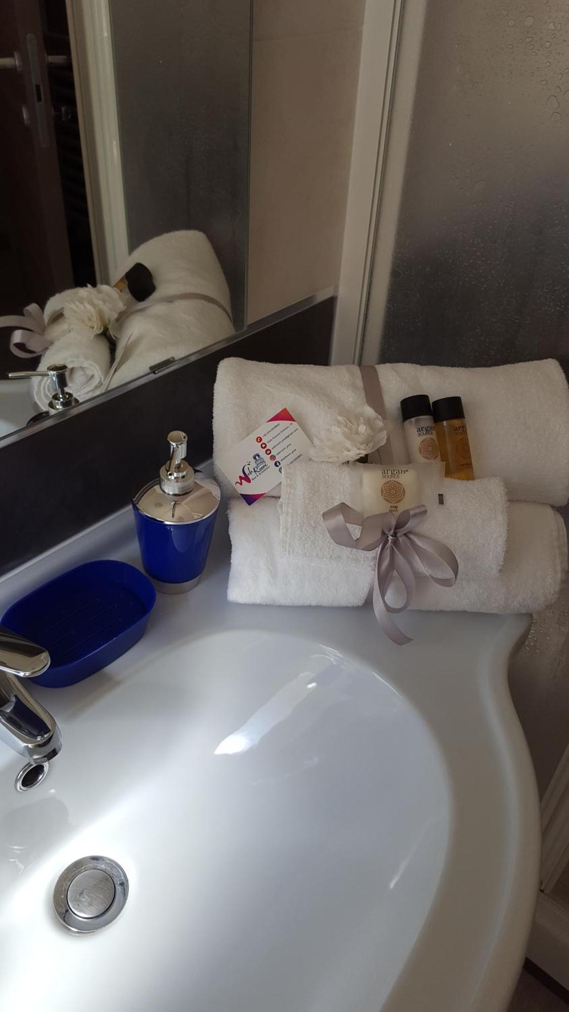 Guest House Web Room Pisa Bagian luar foto
