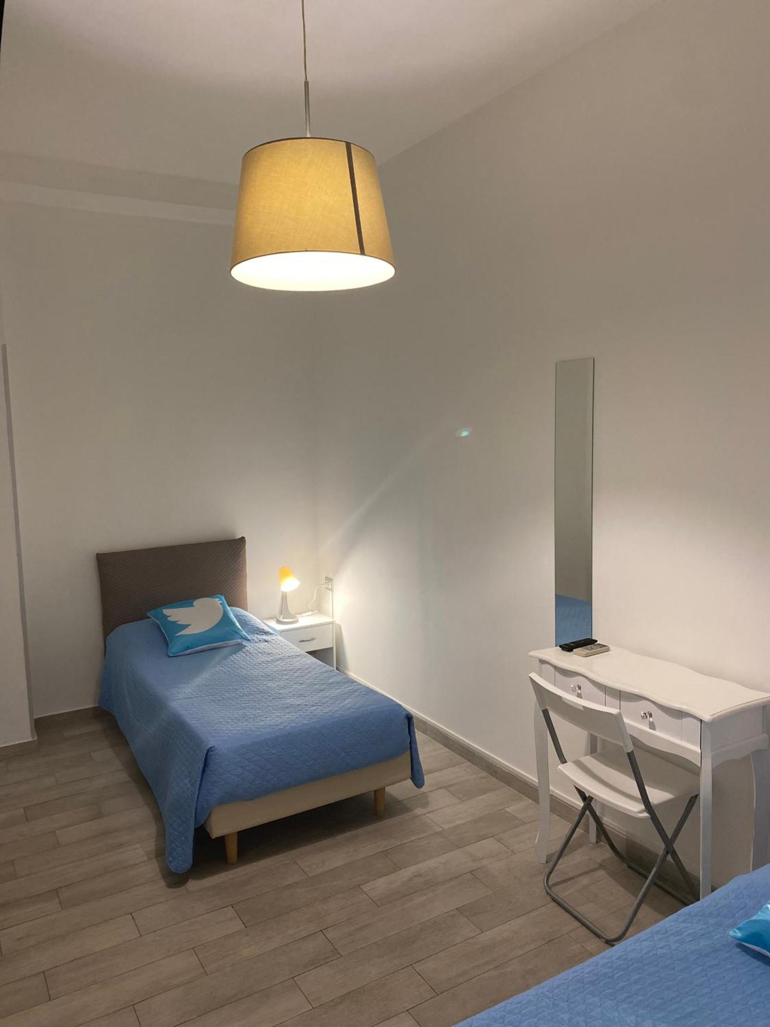 Guest House Web Room Pisa Bagian luar foto