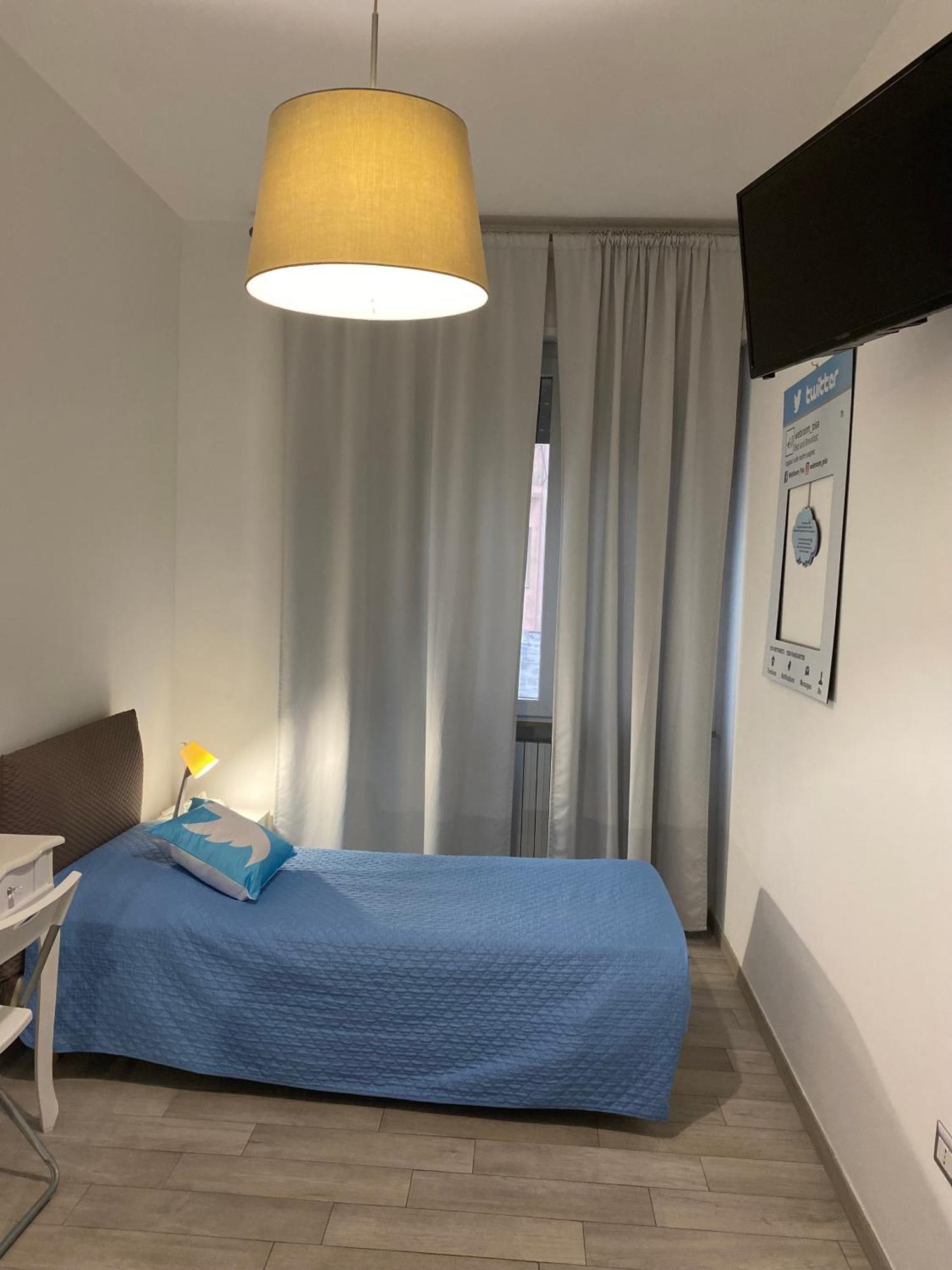 Guest House Web Room Pisa Bagian luar foto
