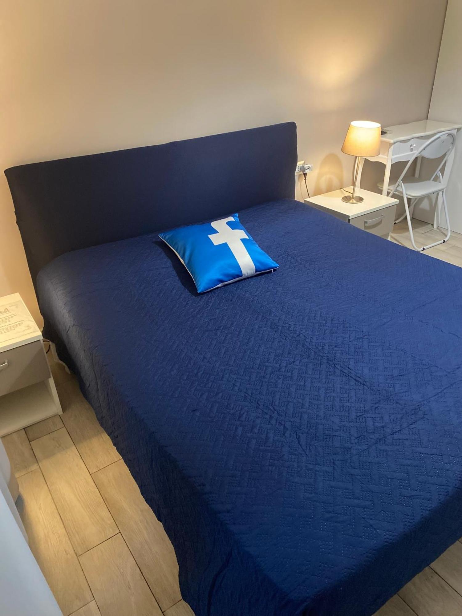 Guest House Web Room Pisa Bagian luar foto
