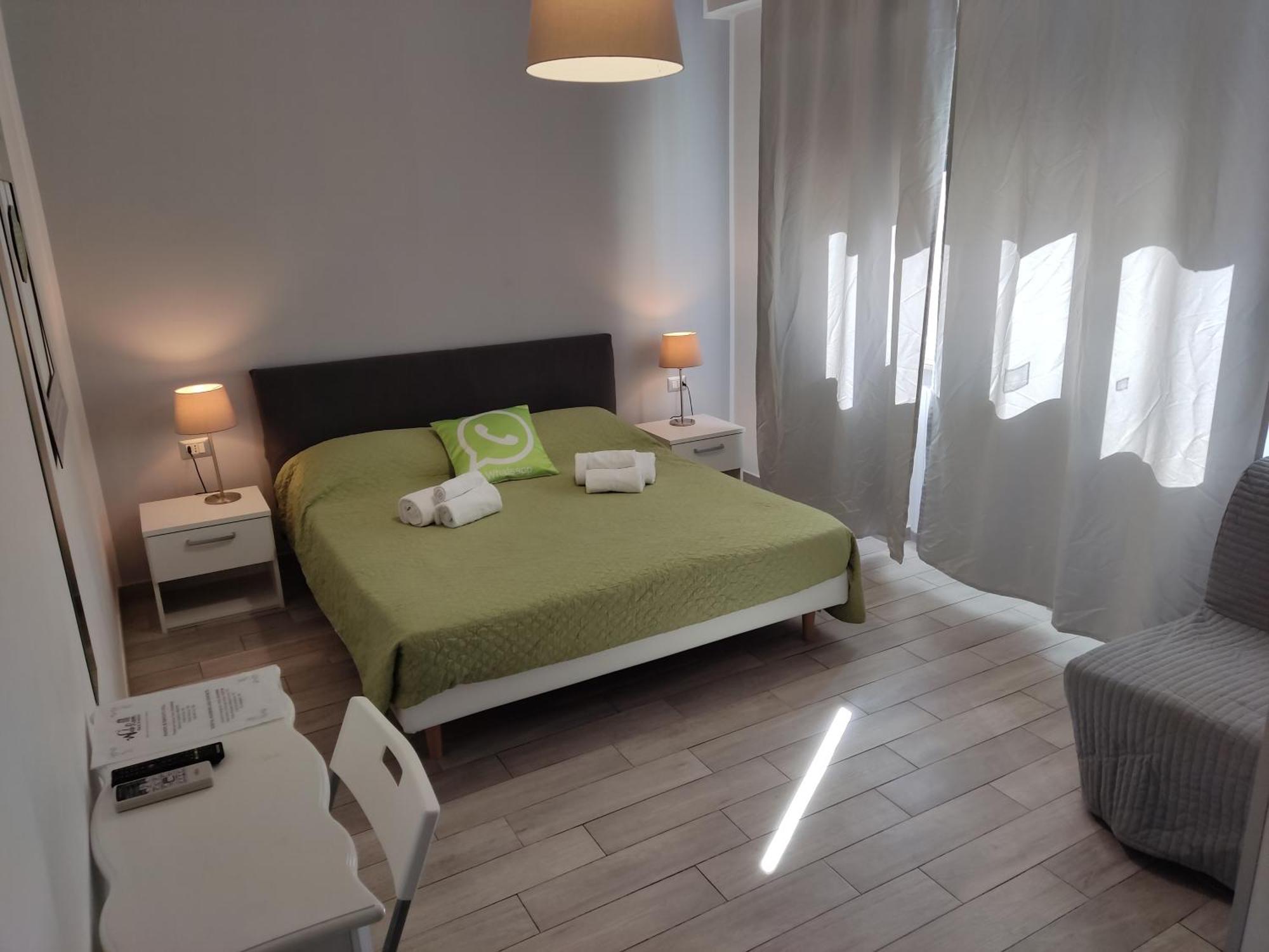 Guest House Web Room Pisa Bagian luar foto